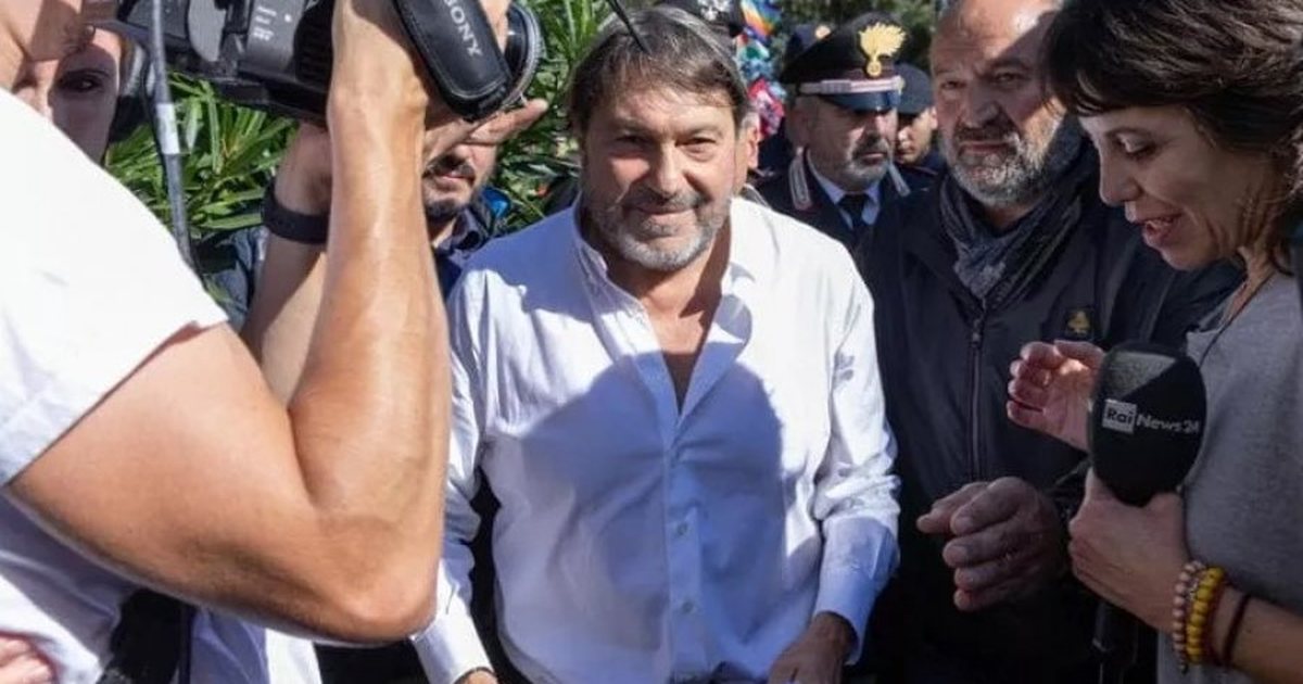 Atentati ndaj gazetarit italian  La Repubblica  Po hetohet kryetrafikanti shqiptar Artur Shehu