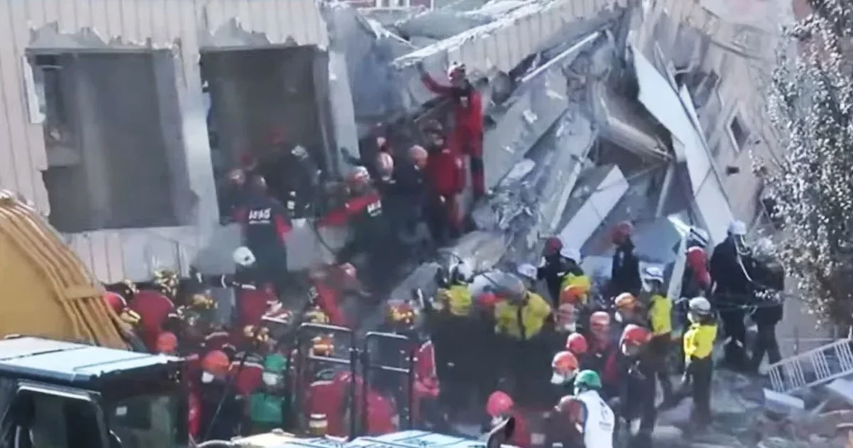 shembja-e-nderteses-shtatekateshe-ne-turqi-familja-shuhet-tragjikisht-nxirren-trupat-e-pajete-te-kryefamiljareve-mbijeton-vetem-vajza-18-vjecare