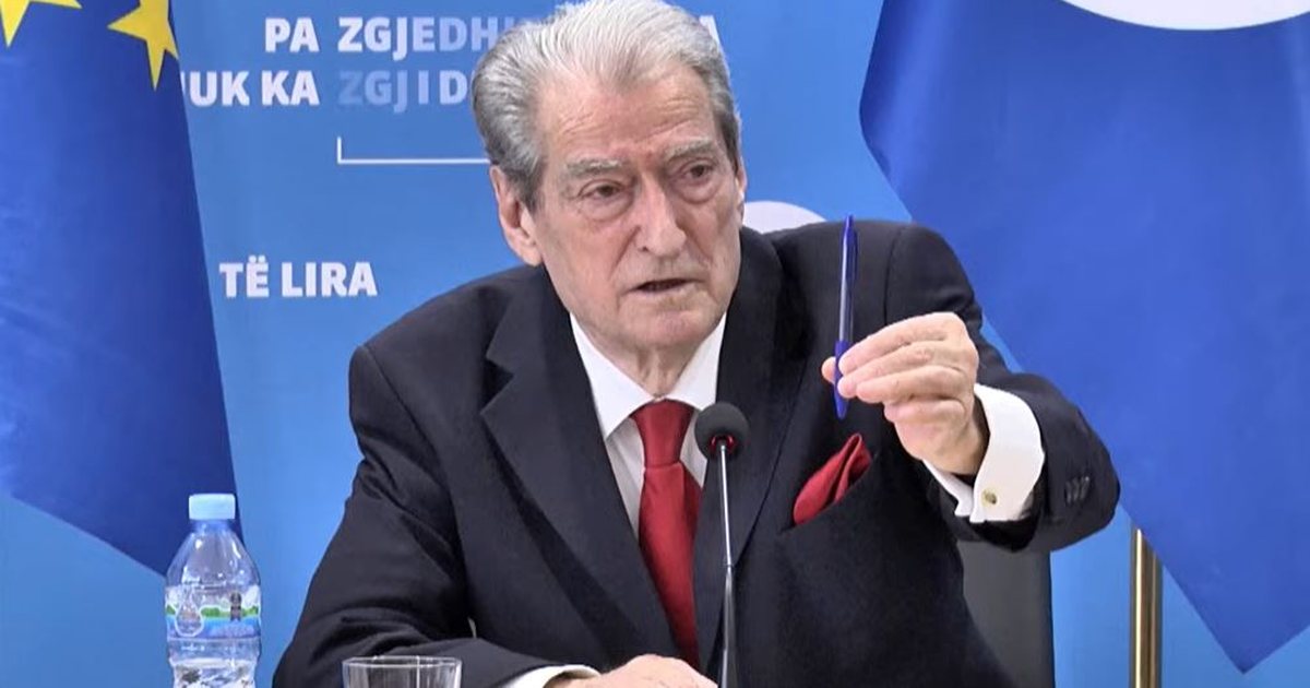 Rama ndërpru gazetaren Ambrozia Meta  Berisha  Konferenca më e turpshme gjatë këtyre viteve