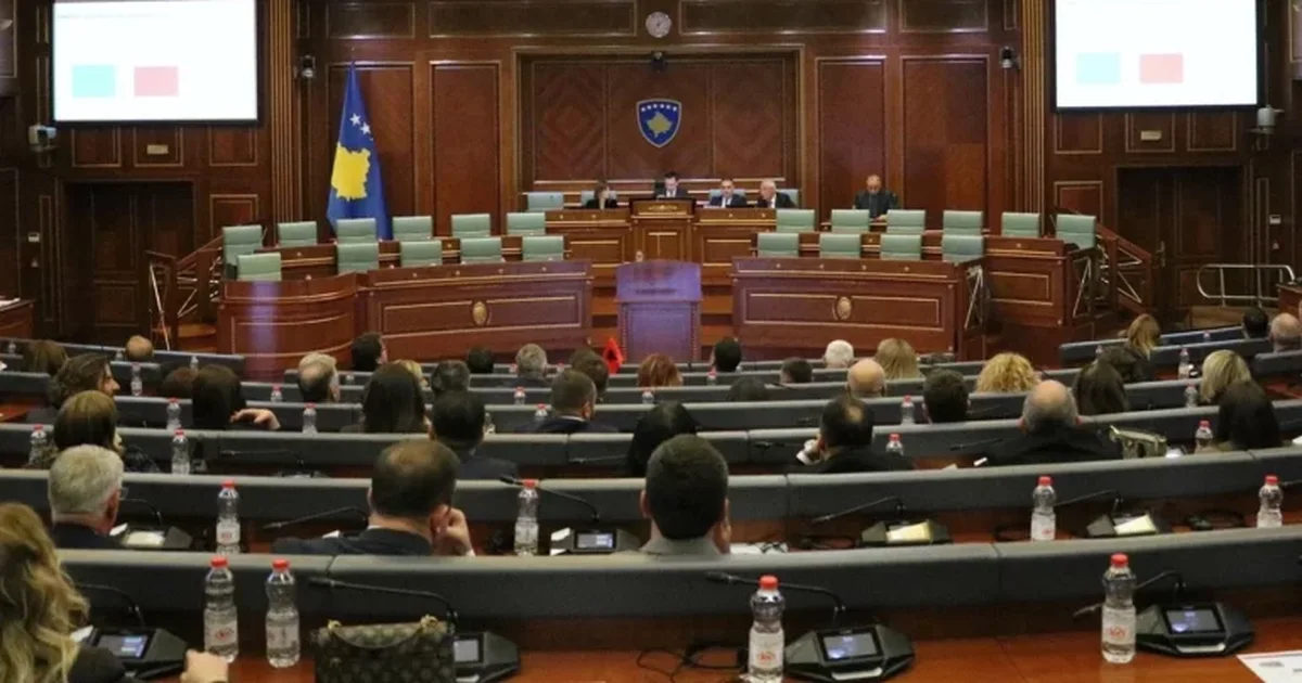 I mandatuar nga Vjosa Osmani  Glauk Konjufca dështon të krijoje qeverinë e re  Kosova drejt zgjedhjeve të reja parlamentare