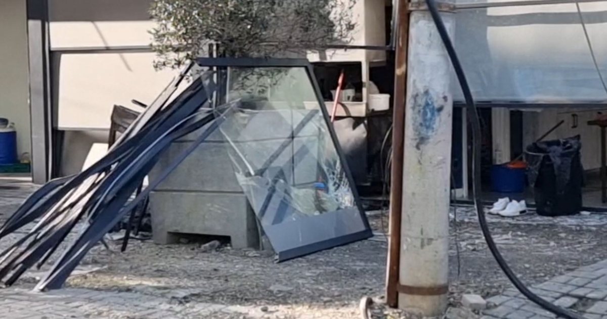 te-kerkon-jeton-lami-pse-na-kundershton-zbardhen-bisedat-me-pronarin-e-lokalit-qe-iu-vendos-tritol-ne-kamez-meqe-nuk-na-njeh-do-te-na-japesh-500-mije-euro-nuk-do-e-gezosh