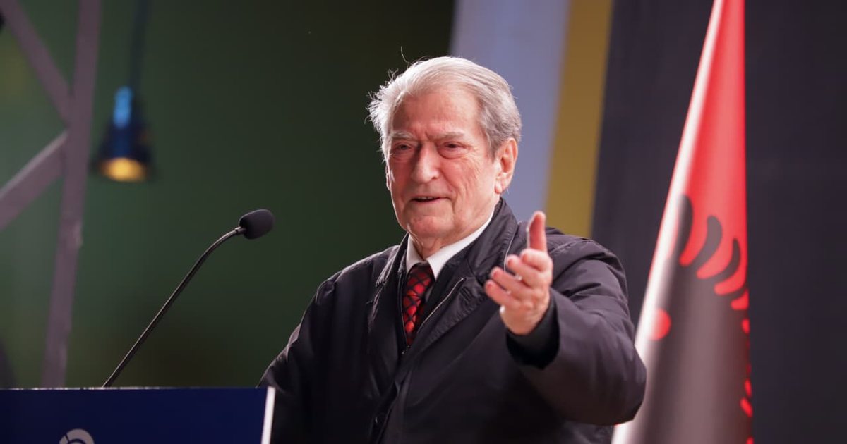  Armiku më i madh i shqiptarëve   Berisha  Foltore  në Kurbin  Ka shfarosur kombin  Njeriut të afërt të Ramës  Agasit iu gjetën 4 milion euro shishe vere