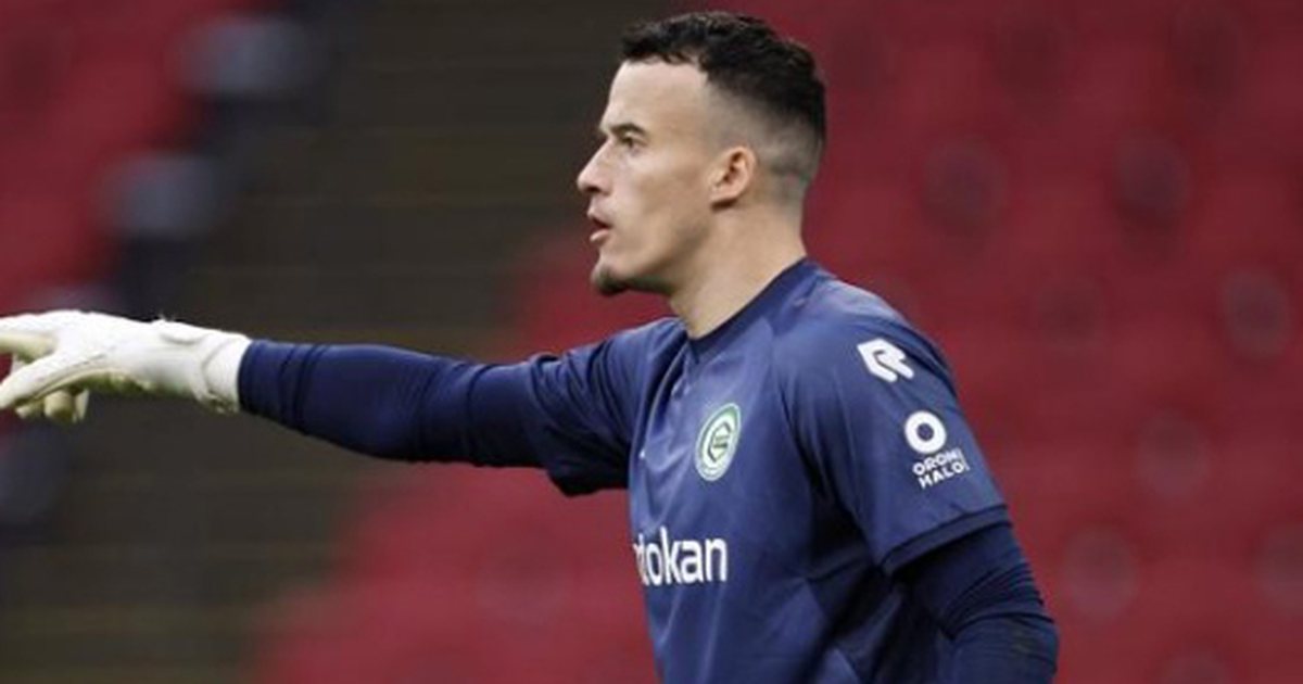 Sjellja e çmendur e një portieri në Holandë    e frymëzuar nga video lojërat me të birin