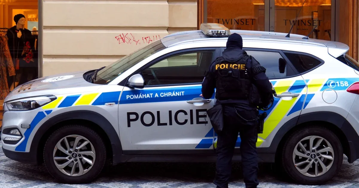 Të shtëna me armë në bashkinë e Republikës Çeke  shënohen dy viktima dhe katër të plagosur