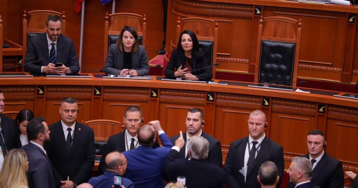  Mos provoko qytetarët   Berisha në Kuvend  Po të jetë burrë  le të vijë Rama  mos të fshihet pas   