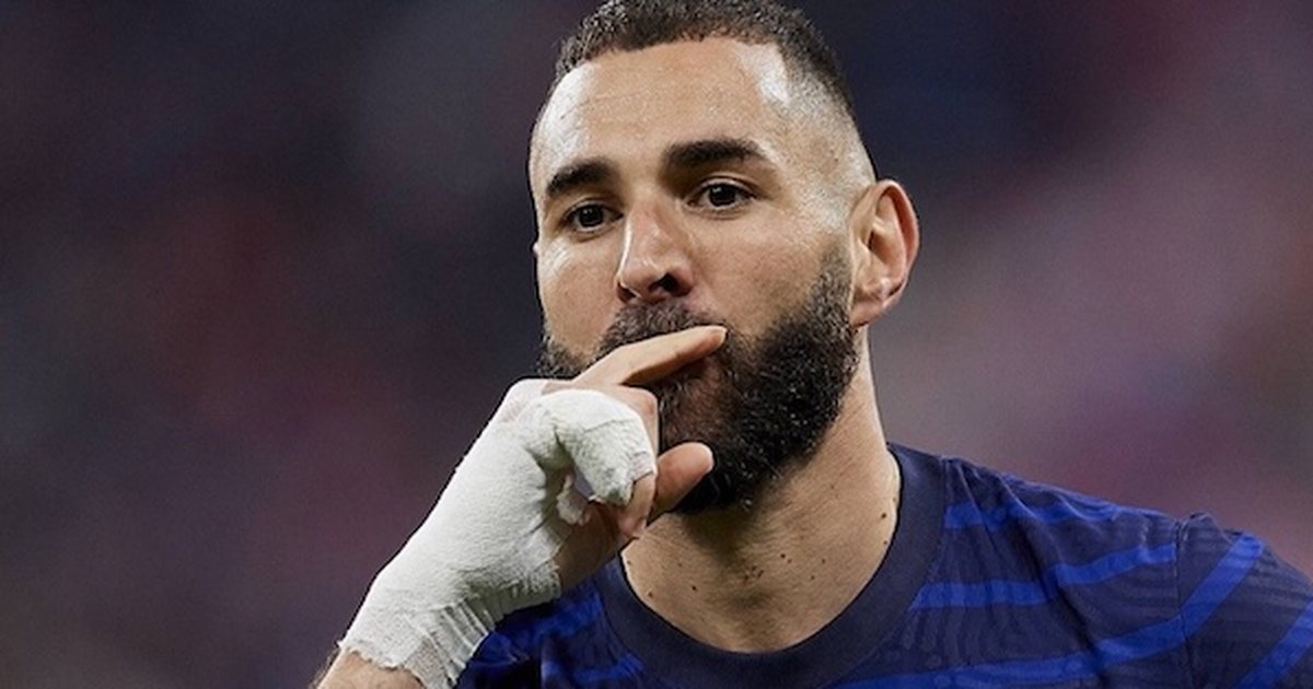 Benzema  ylli francez prezantohet te Al Hilal   Ky klub është Real Madridi i Azisë  