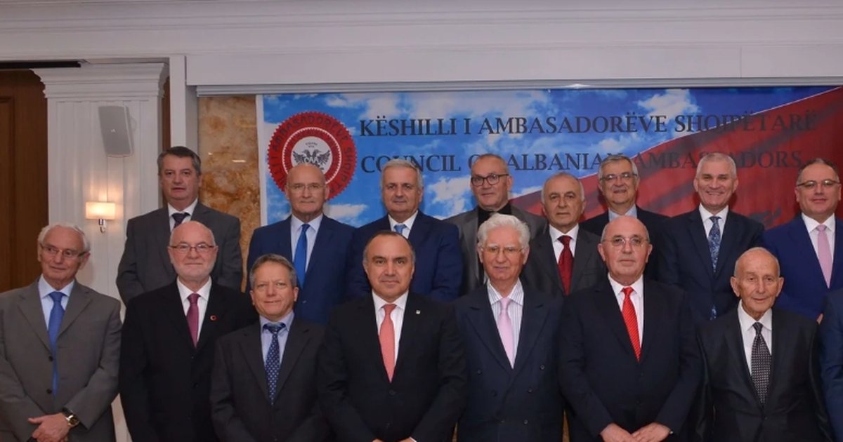  Tërheqin projektligjin dhe rihapin procesin e shqyrtimit të tij   Këshilli i Ambasadorëve kundër projektligjit  për Shërbimin e Jashtëm   Dëmton karrierën e diplomatit 