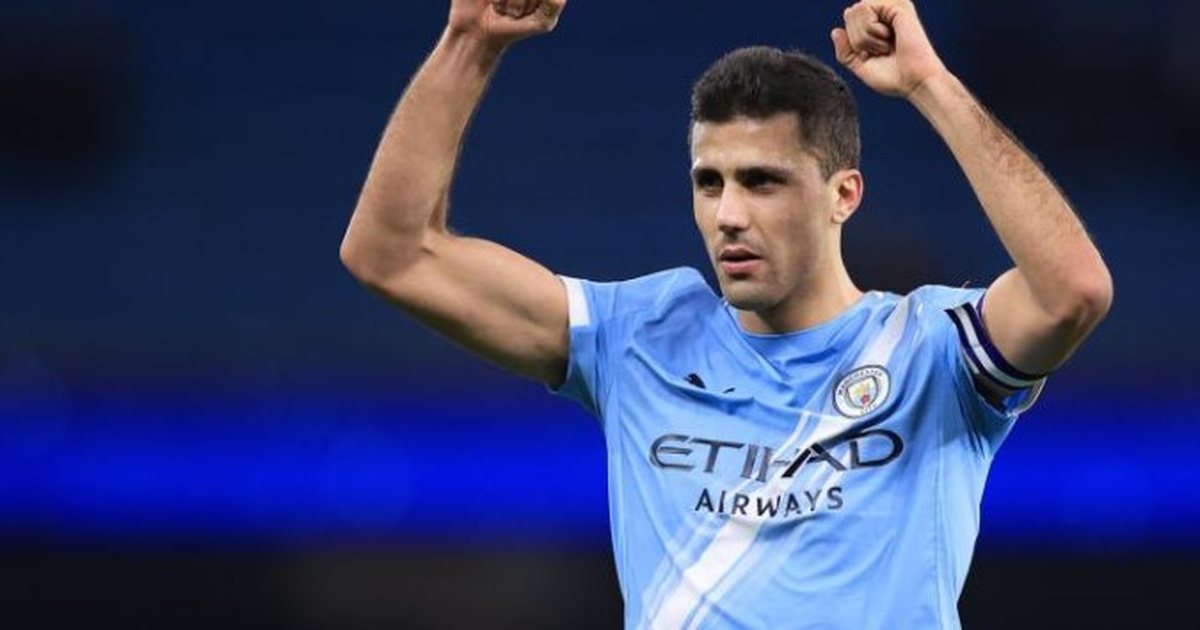 Rodri i Man Cityt rrezikon të pezullohet për komentet e tij ndaj gjyqtarit 