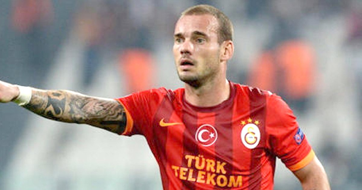 histori-galatasaray-juventus-ndeshja-e-bores-sneijder-eliminon-bardhezinjte