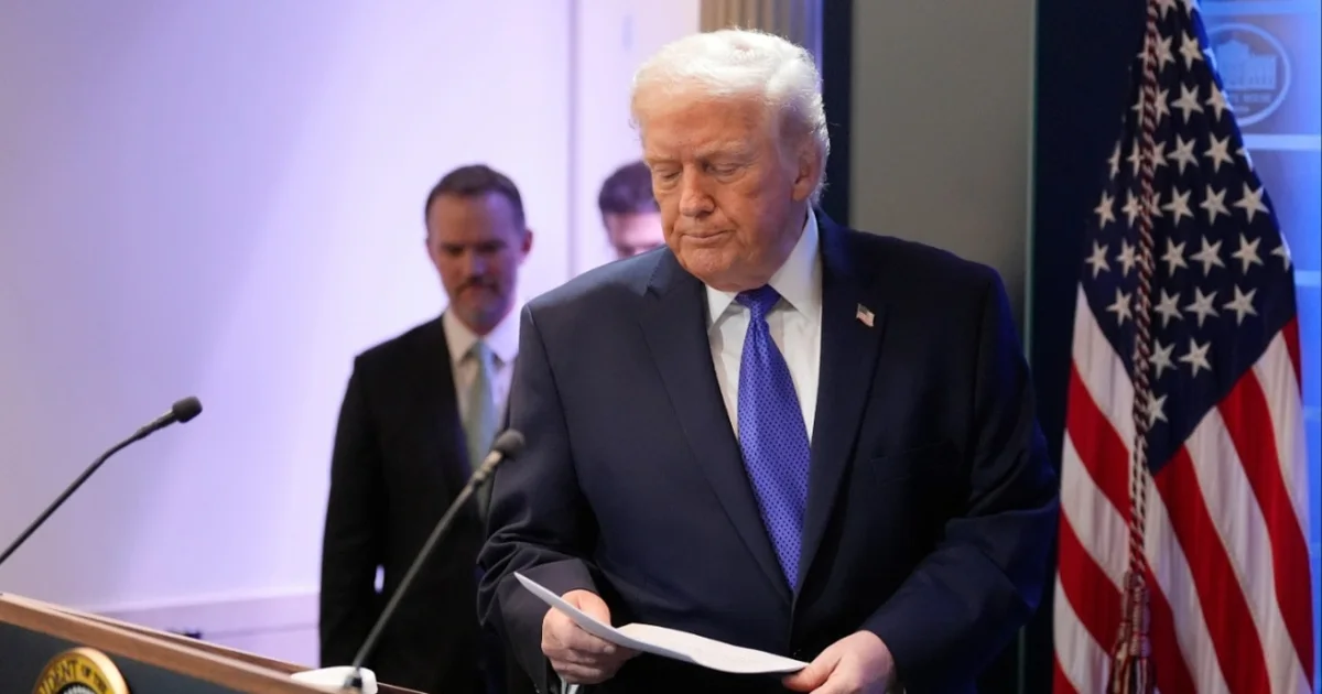 Trump shpall tarifë doganore të re globale 10  pas vendimit të Gjykatës Supreme