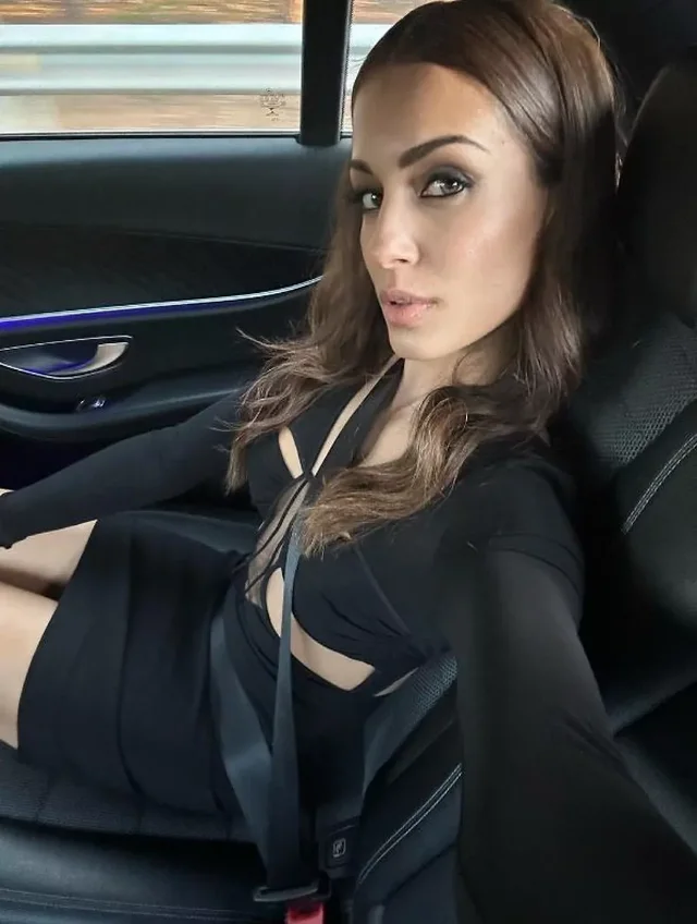 Hiba Abouk largon dyshimet, p&euml;r nj&euml; kriz&euml; me Achraf Hakimin: