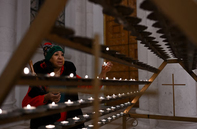 FOTOLAJM/ Si u festua Krishtlindja nëpër botë