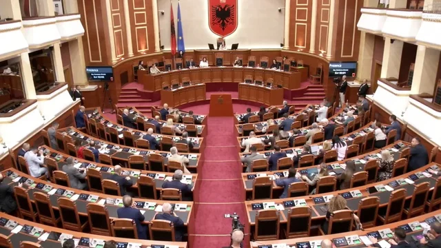 Seanca plenare n&euml; Kuvend/ Berisha: PD mb&euml;shtet investimin e huaj.