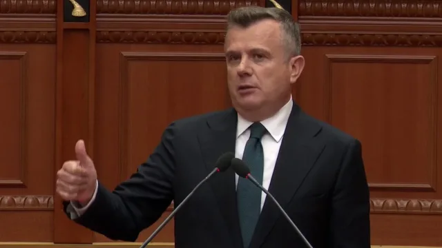 Balla ironizon Berish&euml;n: Urime p&euml;r zgjedhjen n&euml; krye t&euml;