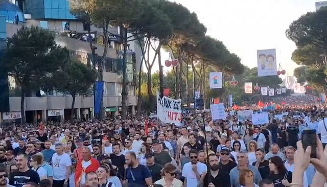 "Largoni oligarkët nga toka jonë"/ Qytetarja në