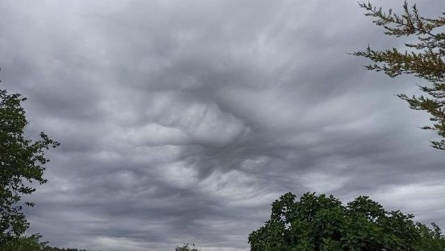 Kushte atmosferike t&euml; paq&euml;ndrueshme, parashikimi i motit p&euml;r sot