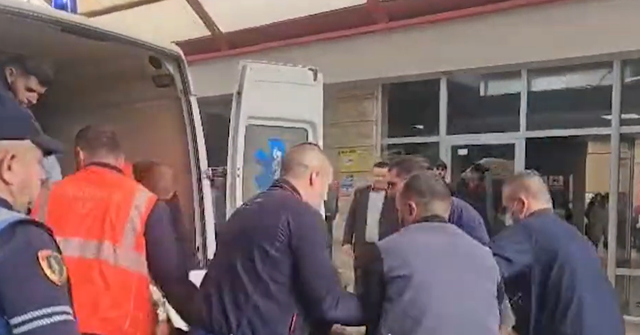 Tronditet Kor&ccedil;a!&nbsp;Vritet polici gjat&euml; operacionit p&euml;r