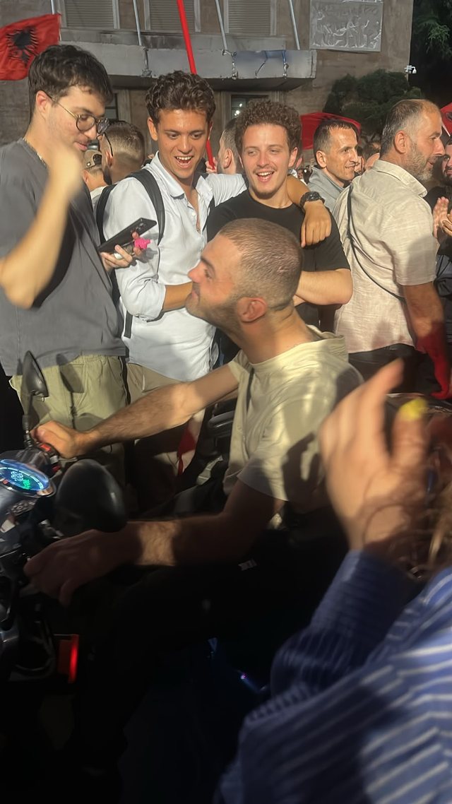 Betej&euml; pa limite/ Qytetari me aft&euml;si t&euml; kufizuara, frym&euml;zon