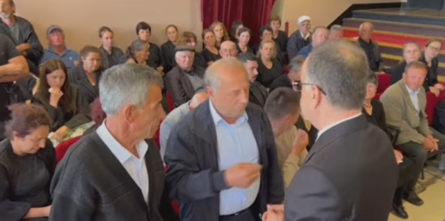 "Merrni masa, po na vrisni"/ I vran&euml; nipin n&euml; detyr&euml;,