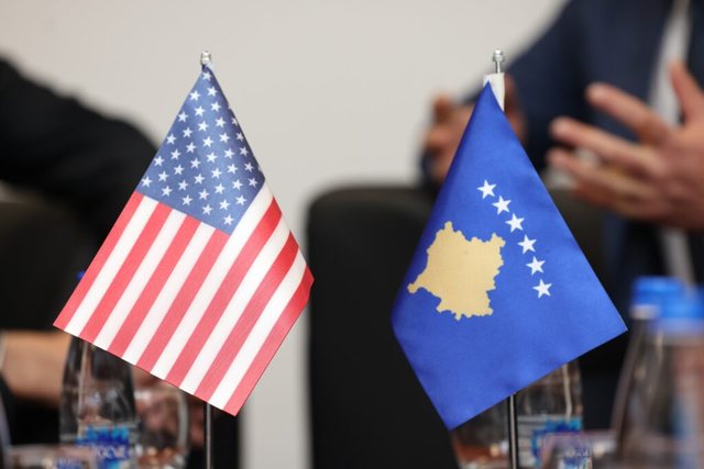 Amerika i k&euml;rkon Kosov&euml;s t&euml; b&euml;het pjes&euml; e gazit