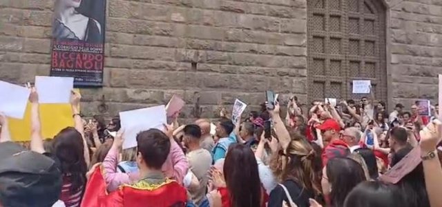 Vala e protestave t&euml; diaspor&euml;s nuk ndalet! N&euml; Firenze t&euml;