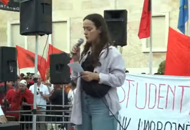 Protesta m&euml; e madhe e paralajm&euml;ruar/ Me thirrjet 'Shqip&euml;ri e
