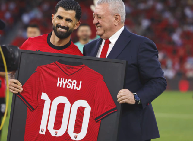 REKORDI/ Elseid Hysaj shkruan historin&euml;&hellip; 100 ndeshje me fanel&euml;n