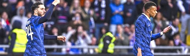 Mbapp&eacute;, Olise, Demb&eacute;l&eacute;... &ldquo;Blut&euml;&rdquo; t&euml;