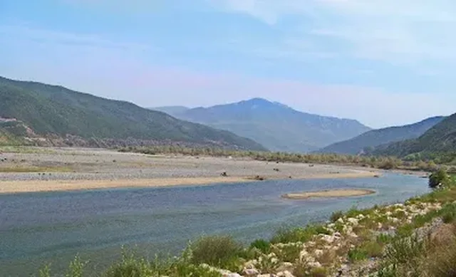 Gjendjet i mbytur nj&euml; person n&euml; lumin Mat, dyshohet t&euml; jet&euml;