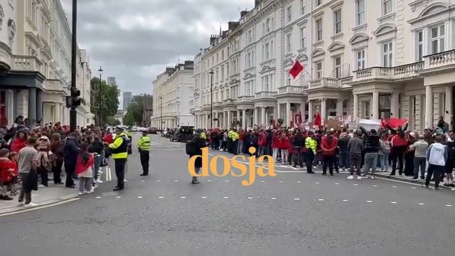 "Rama n&euml; burg, Berisha n&euml; Burg"/ Shqiptar&euml;t s&euml;rish