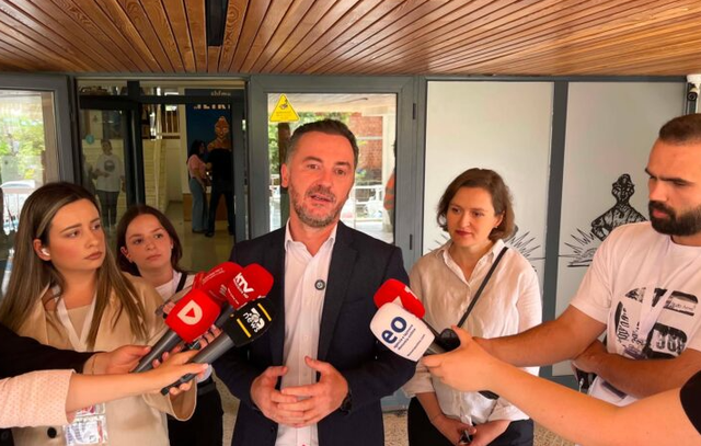 Zgjedhjet n&euml; Kosov&euml;/&nbsp;Dardan Molliqaj: Sa m&euml; i madh numri i