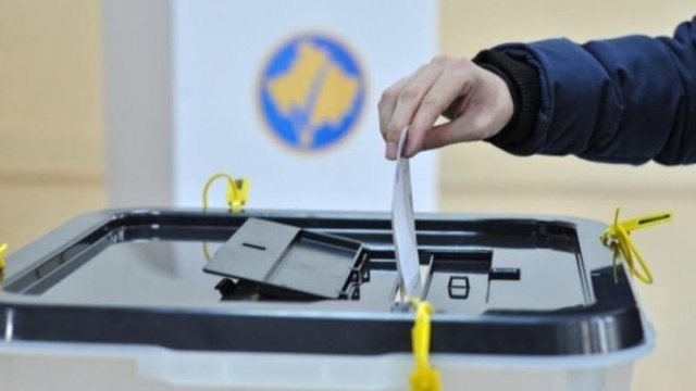 Zgjedhjet n&euml; Kosov&euml;/ Num&euml;rohen thuajse 90% e kutive! Kurti dhe