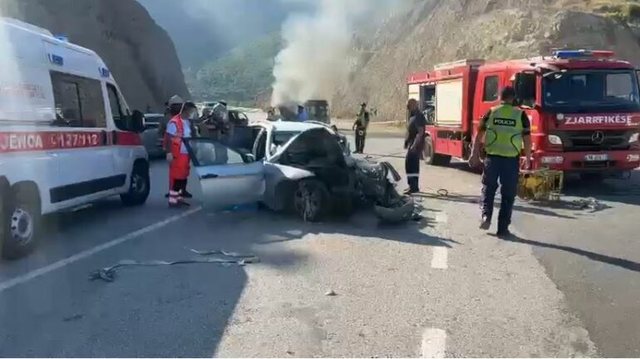 Aksidenti tragjik n&euml; &ldquo;Vlor&euml;-Orikum&rdquo;/ Policia jep detaje: 1