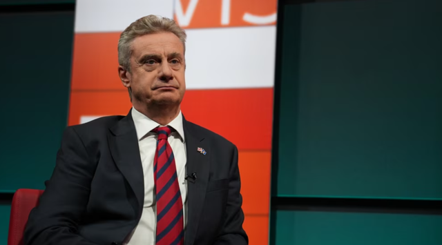 Britania paralajm&euml;ron Kosov&euml;n: Bllokada politike rrezikon