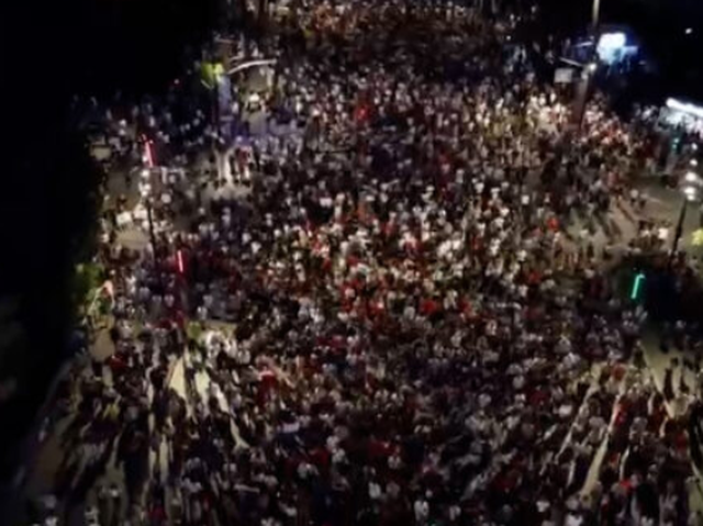 &ldquo;Shqip&euml;ri e Re&rdquo;/ Protestuesit vazhdojn&euml; marshimin prej