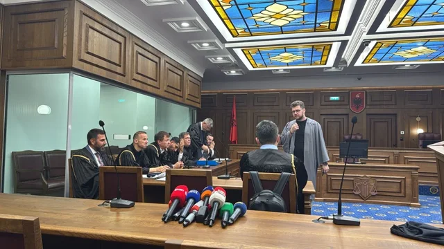 Gjyqi n&euml; themel p&euml;r Veliajn/ GJKKO shtyu seanc&euml;n p&euml;r shkak