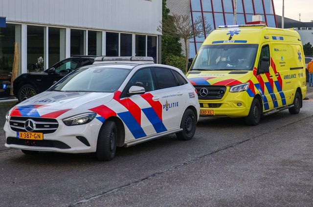 Tragjedi n&euml; Holland&euml;/ Makina godet dhe vret tre persona me