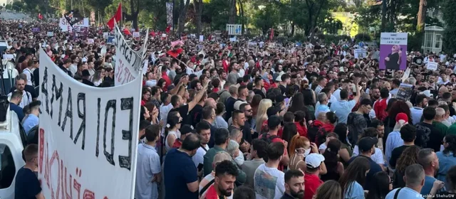 Protestat masive p&euml;r largimin e Ram&euml;s/ DW: Qeveria duhet t&euml;