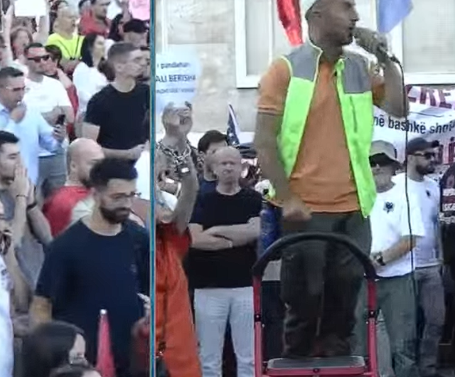 &nbsp;Dita e 14 e protest&euml;s shoq&euml;rohet me pjes&euml;marrje masive nga