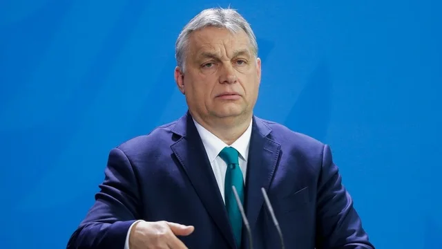 Orban rizgjidhet udh&euml;heq&euml;s i Fidesz pavar&euml;sisht humbjes
