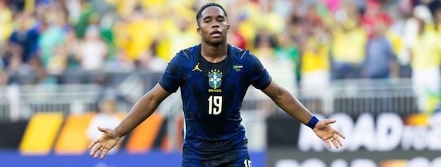 Endrick nuk e fsheh admirimin p&euml;r CR7-t&euml;n: "Historia e tij,