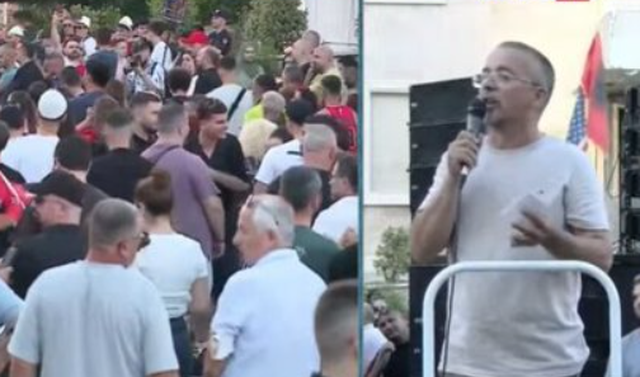 Protesta e 16-të/ Mijëra qytetarë kërkojnë largimin e