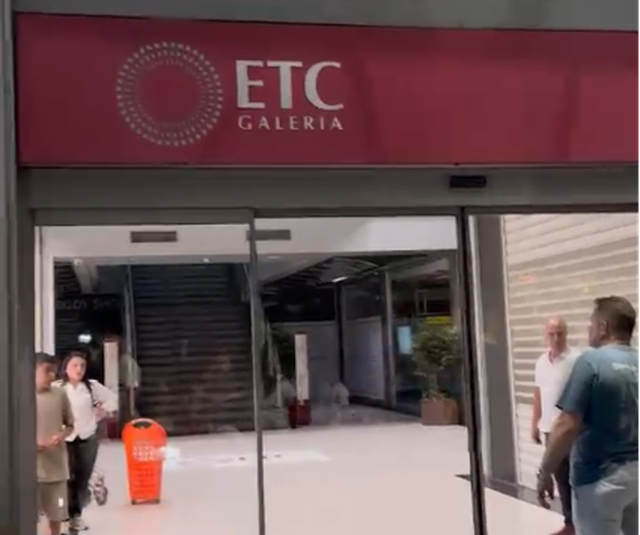 VIDEO/ Qytetar&euml;t e shp&euml;rndajn&euml; falas n&euml; rrug&euml;/ Conad