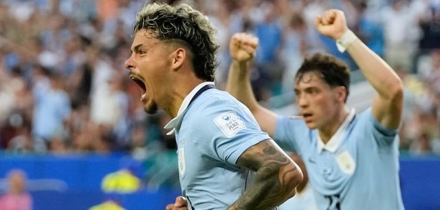 Al Amri i jep shpres&euml; Arabis&euml; Saudite, Araujo shp&euml;ton Uruguajin: