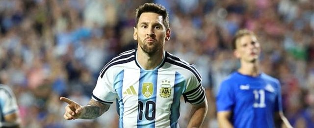 Leo Messi dhe &ccedil;asti mitik i 200 ndeshjeve!...