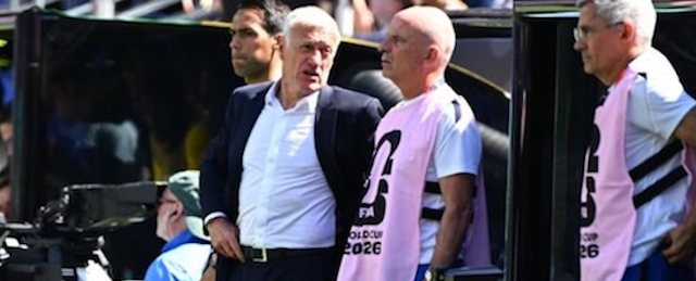 Didier Deschamps kritikon fush&euml;n e stadiumit MetLife ku do t&euml; luhet