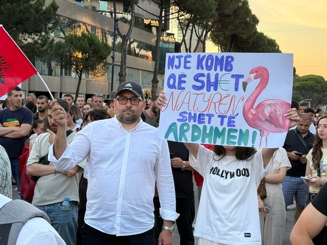 FOTOGALERIA/ "5 mijë euro kushtojnë dy c***, ti me..."!