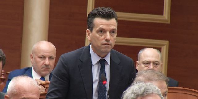 Pritet miratimi i amnistis&euml; penale/ Nis seanca plenare n&euml; Kuvend, 4