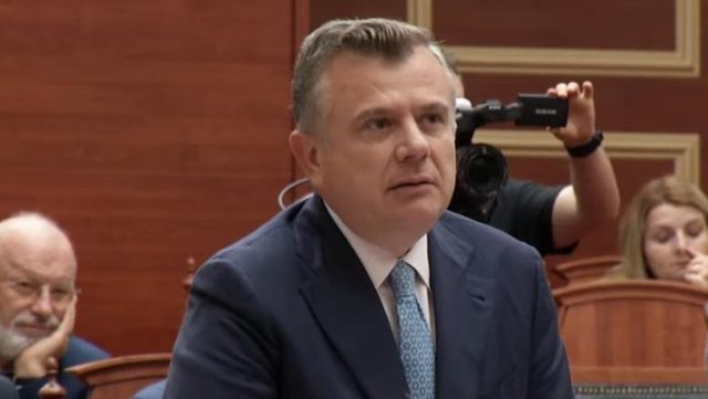 Pritet miratimi i amnistis&euml; penale/ Nis seanca plenare n&euml; Kuvend, 4