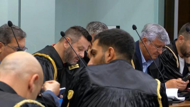Gjyqi Veliaj- Dado n&euml; Administrative/ Kryebashkiaku:&nbsp;Jam 500 dit&euml;